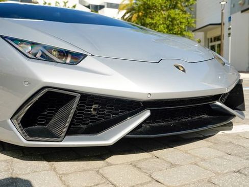 Used 2015 Lamborghini Huracan LP 610-4 AWD/4WD image 41