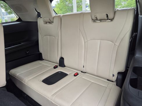 Used 2023 INFINITI QX60 Luxe w/ Cargo Package AWD/4WD image 11