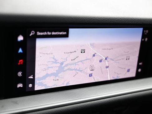 Certified 2025 Porsche Cayenne image 38