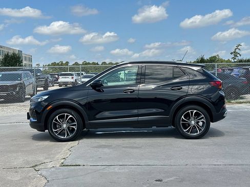 Used 2021 Buick Encore GX Essence AWD/4WD image 3