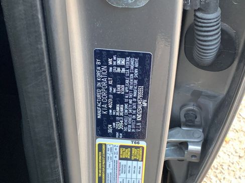 Used 2025 Kia Soul LX w/ LX Technology Package image 10