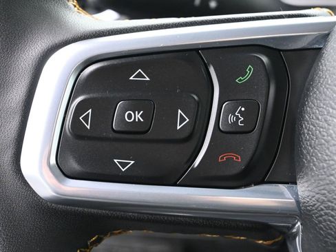 Used 2024 Jeep Wrangler Sahara image 22