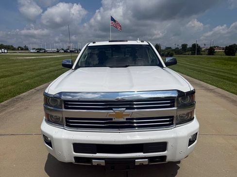 Used 2015 Chevrolet Silverado 2500 High Country w/ Duramax Plus Package AWD/4WD image 10