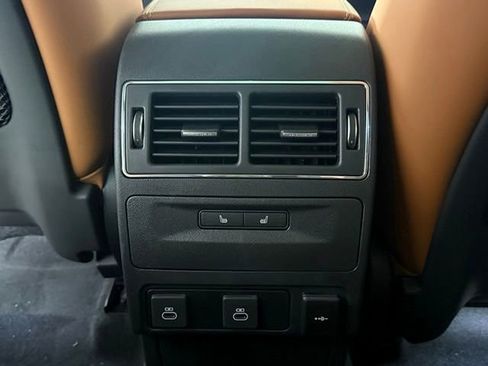 New 2026 Jaguar F-PACE R-Dynamic S image 18