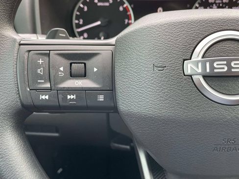 Used 2026 Nissan Rogue S FWD image 21