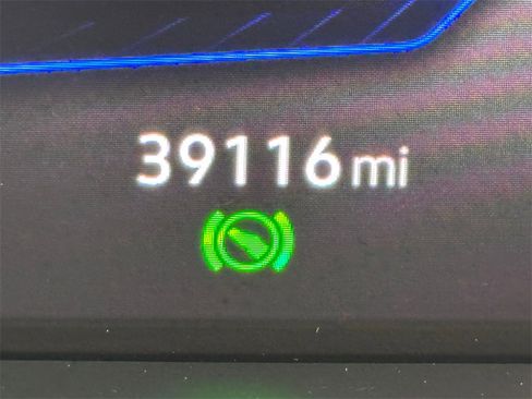 Used 2024 Volkswagen Taos SE image 30