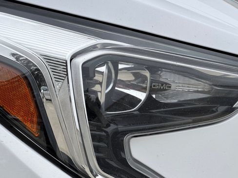 Used 2019 GMC Terrain SLT w/ Preferred Package AWD/4WD image 10