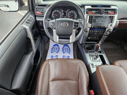 Used 2021 Toyota 4Runner Limited image 10