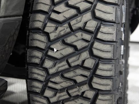 Used 2025 Lexus GX 550 image 45