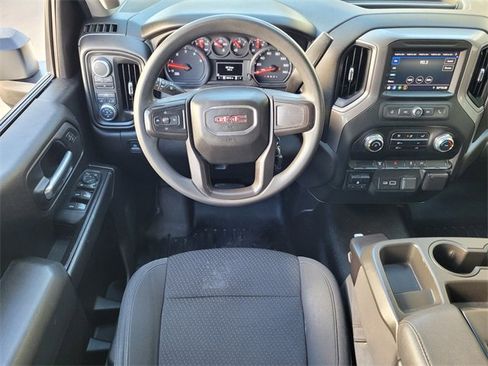 Used 2022 GMC Sierra 2500 Pro w/ Convenience Package image 16