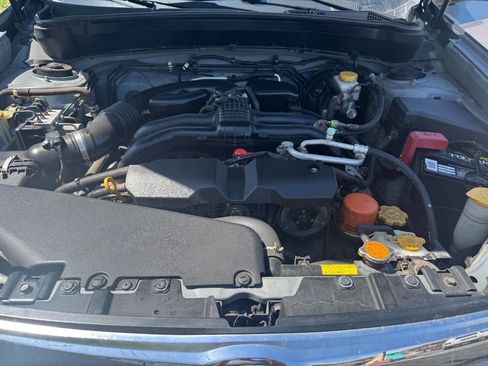 Used 2011 Subaru Forester 2.5X w/ Alloy Wheel Value Pkg image 18