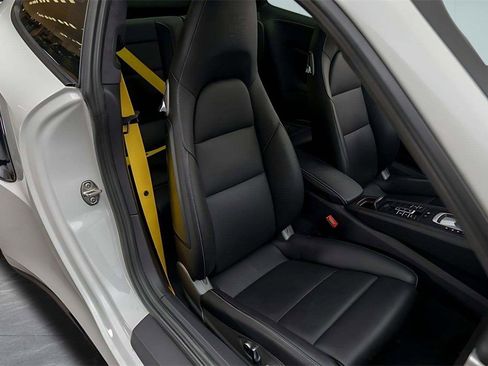 Used 2019 Porsche 911 Turbo S image 29