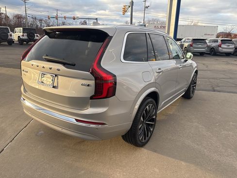 Certified 2025 Volvo XC90 B6 Plus image 5