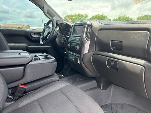 Used 2025 Chevrolet Silverado 1500 Custom w/ Turbomax Blackout Package RWD image 18