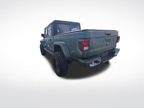 Used 2023 Jeep Gladiator Sport image 5