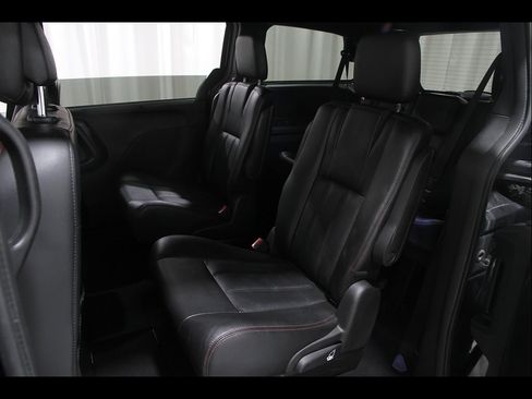Used 2019 Dodge Grand Caravan GT FWD image 19