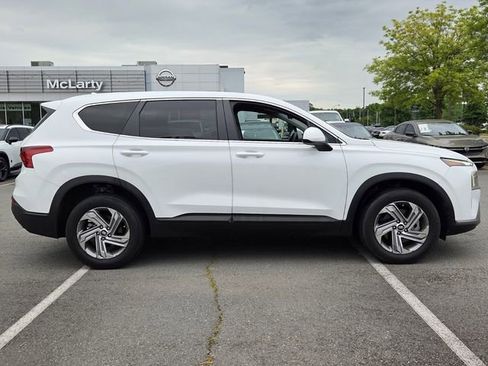 Used 2023 Hyundai Santa Fe SE w/ Cargo Package FWD image 4