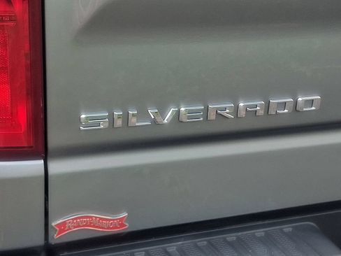 Used 2024 Chevrolet Silverado 1500 LT Trail Boss w/ LT Trail Boss Premium Package AWD/4WD image 30