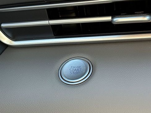 New 2025 Hyundai Elantra Sport image 30