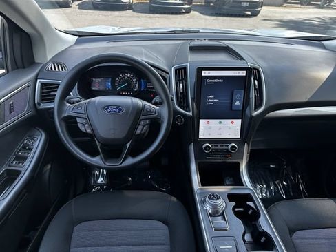 Certified 2023 Ford Edge SE w/ Black Appearance Package AWD/4WD image 13