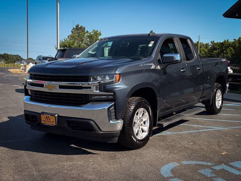 Used 2019 Chevrolet Silverado 1500 LT w/ All-Star Edition AWD/4WD image 8