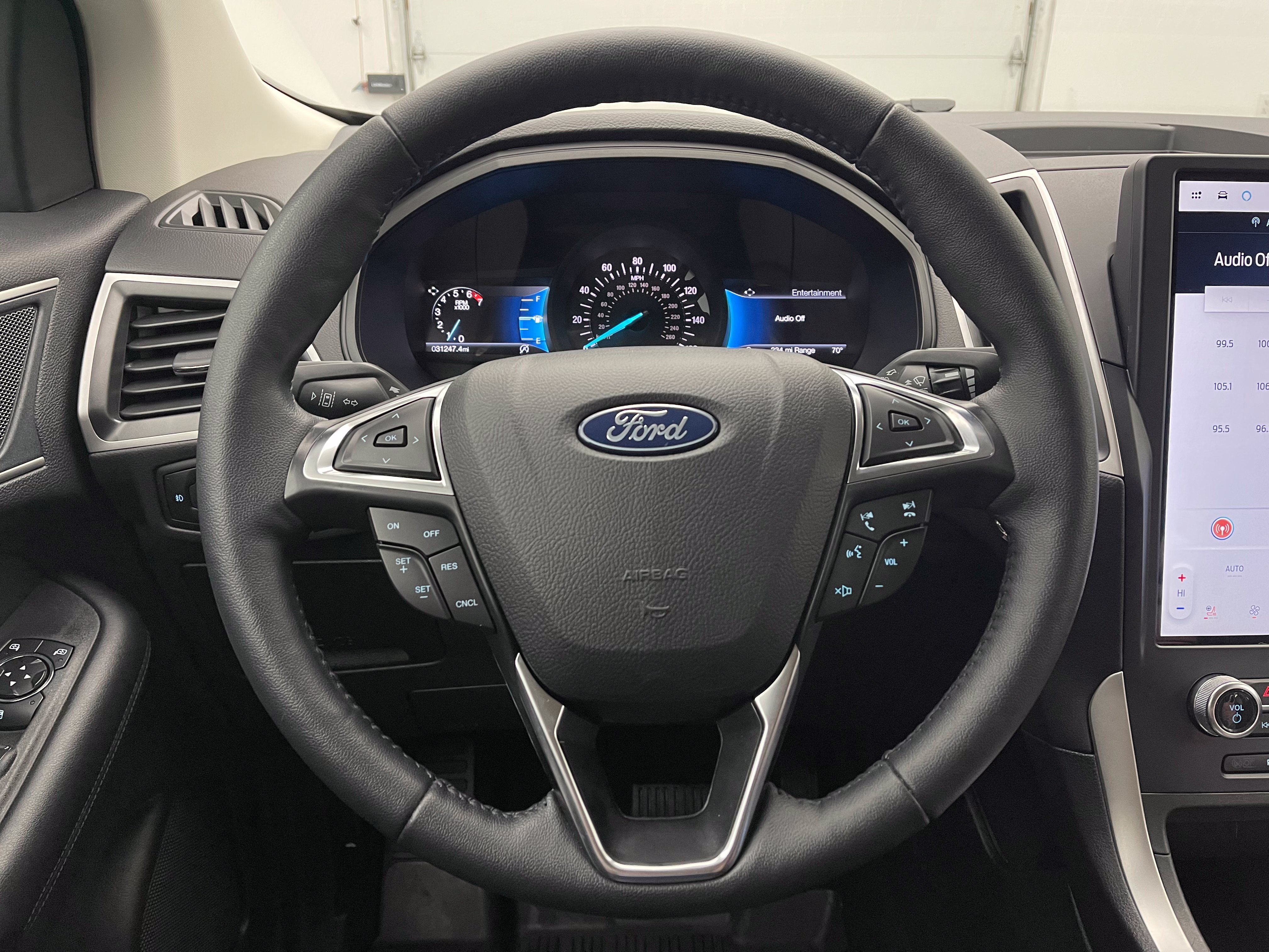 Used 2023 Ford Edge SEL w/ Convenience Package AWD/4WD image 18