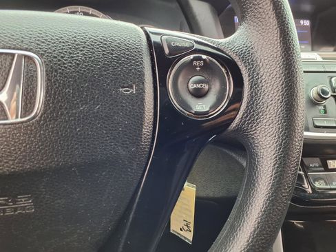 Used 2017 Honda Accord LX image 16