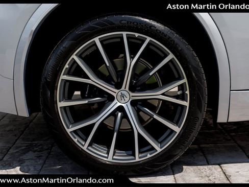 Used 2023 Maserati Grecale Modena AWD/4WD image 21