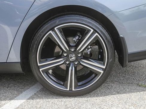 Used 2023 Honda Accord Sport image 12