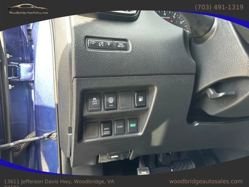 Used 2019 Nissan Rogue S image 11