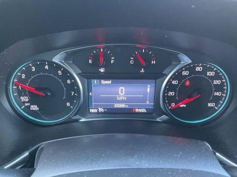 Certified 2024 Chevrolet Equinox LT w/ LPO, Floor Liner Package image 11