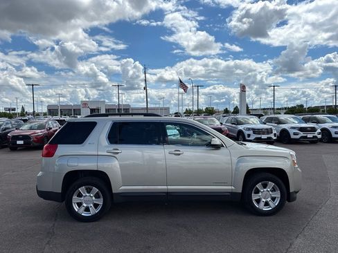 Used 2013 GMC Terrain SLT FWD image 4