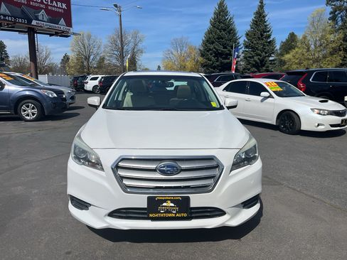 Used 2015 Subaru Legacy 2.5i Premium w/ Moonroof Package AWD/4WD image 12