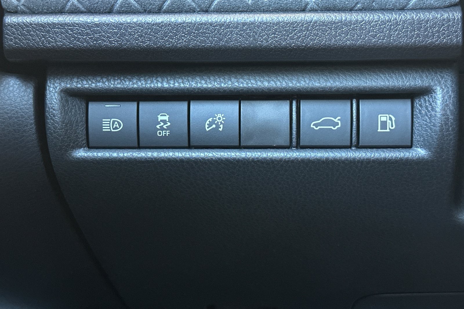 New 2026 Toyota Camry XLE w/ Premium Package FWD image 29