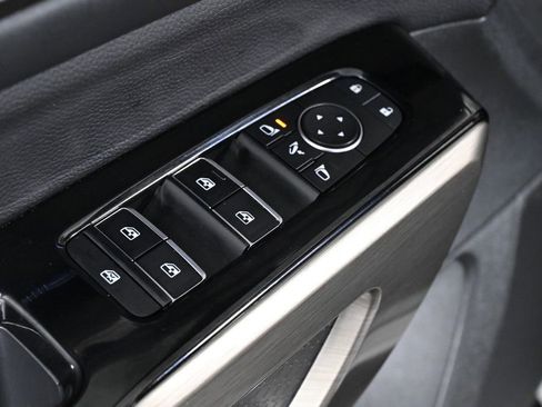 Used 2022 Nissan Pathfinder Platinum w/ Cargo Package image 23