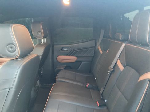 Used 2025 GMC Canyon AT4 AWD/4WD image 4