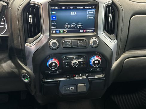 Used 2022 GMC Sierra 1500 Elevation AWD/4WD image 30