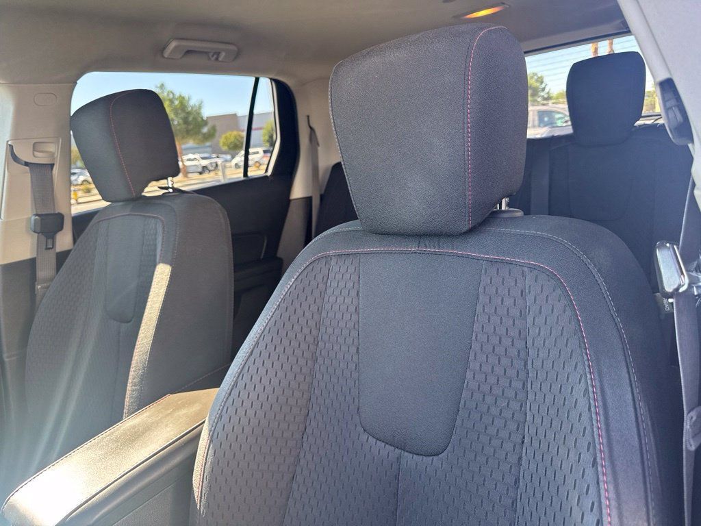 Used 2015 GMC Terrain SLE FWD image 17