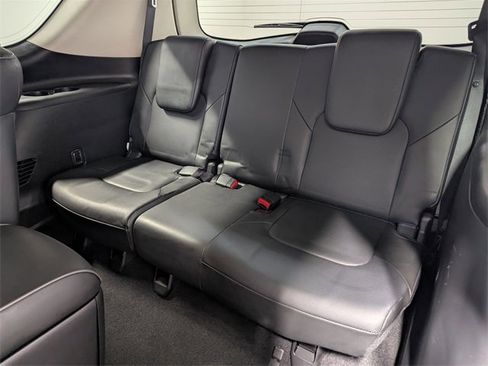 Used 2019 INFINITI QX80 Luxe w/ 22" Wheel Package image 9