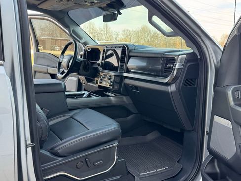 Used 2024 Ford F250 Lariat w/ Lariat Ultimate Package AWD/4WD image 46