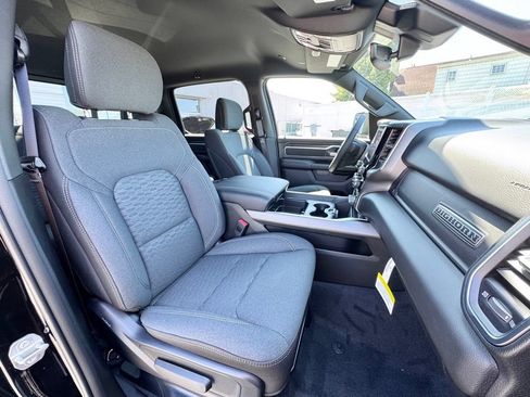 New 2026 RAM 1500 4x4 Crew Cab image 20