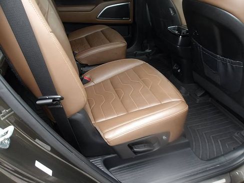 Used 2022 Kia Telluride SX w/ SX Prestige Package AWD/4WD image 11