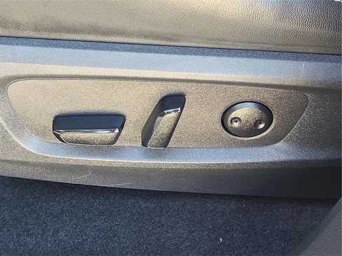 Used 2022 Nissan Pathfinder SL w/ SL Premium Package image 14