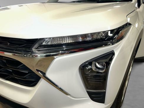 Used 2025 Chevrolet Trax LS image 19