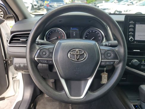 Used 2021 Toyota Camry LE image 18