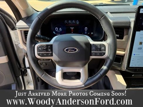 Used 2024 Ford Expedition Max Limited RWD image 14