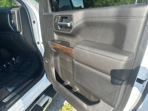 Used 2019 GMC Sierra 1500 SLT w/ SLT Premium Plus Package AWD/4WD image 47