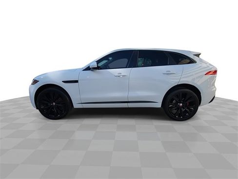 Used 2019 Jaguar F-PACE S image 5