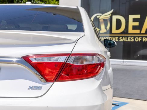 Used 2015 Toyota Camry XSE FWD image 13