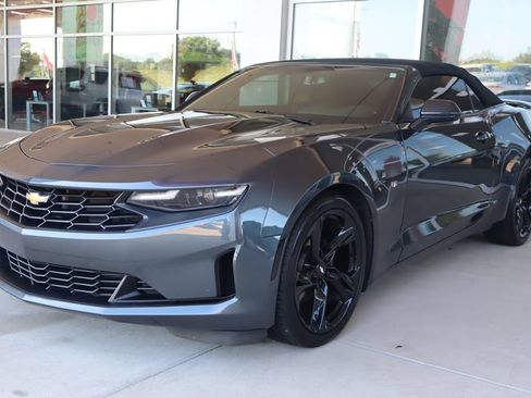 Used 2020 Chevrolet Camaro LT RWD image 3